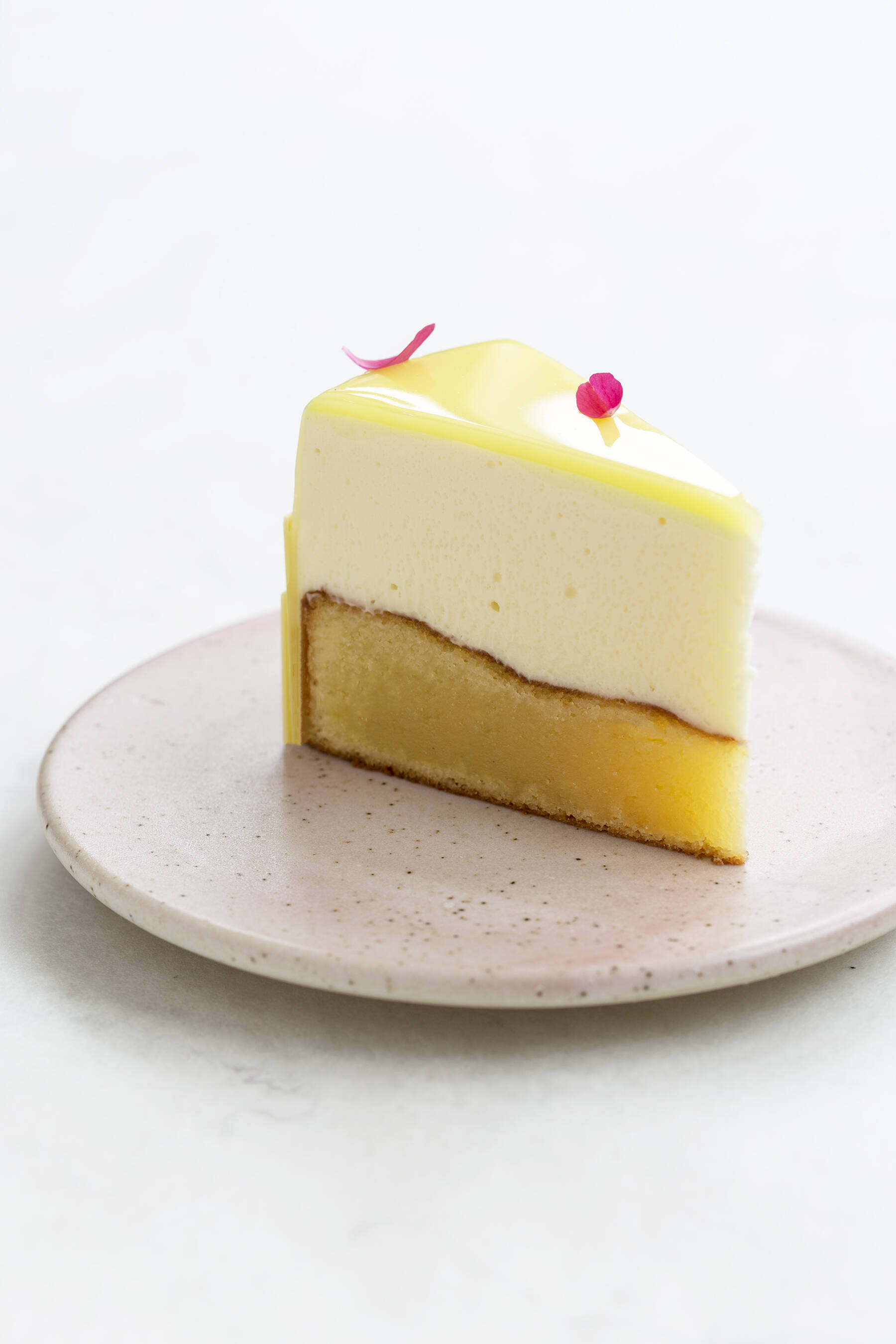 Lemon white chocolate cake