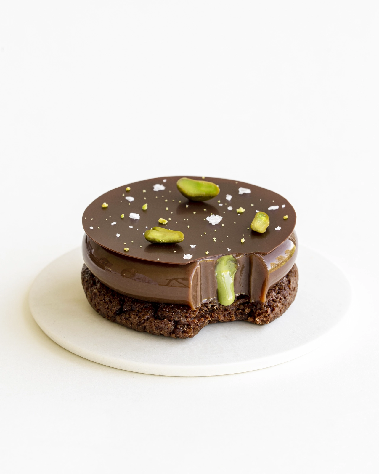 Salted pistachio chocolate cookies