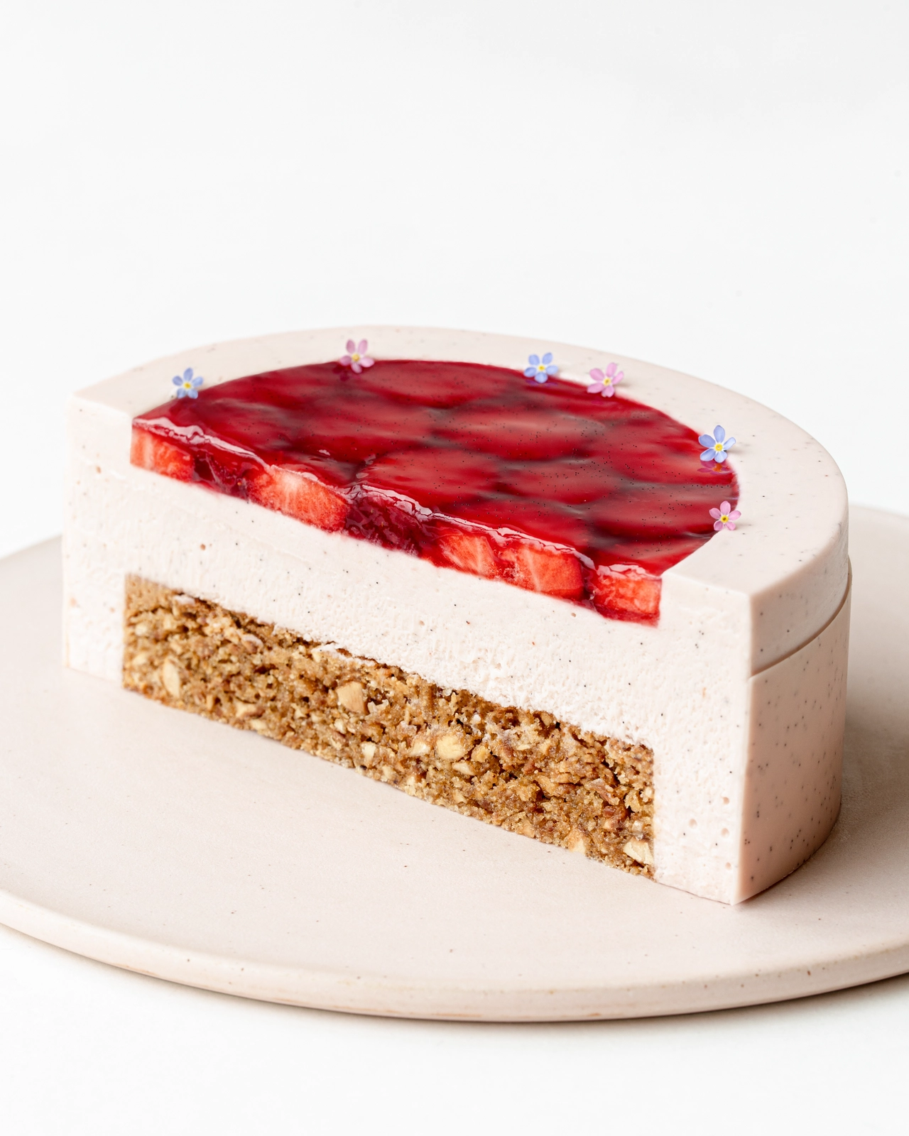 Strawberry hazelnut cake